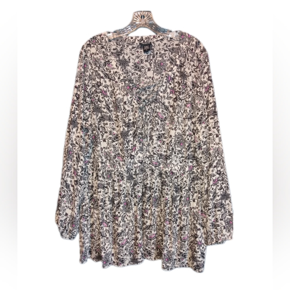 🔴 LAST CHANCE NWOT Torrid Floral Long Sleeve Tunic